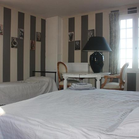 Presbytere De Jonquiere Bed & Breakfast Lavaur  Bagian luar foto