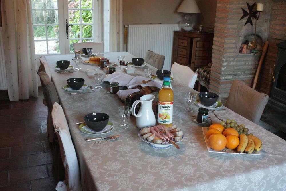 Presbytere De Jonquiere Bed & Breakfast Lavaur  Bagian luar foto