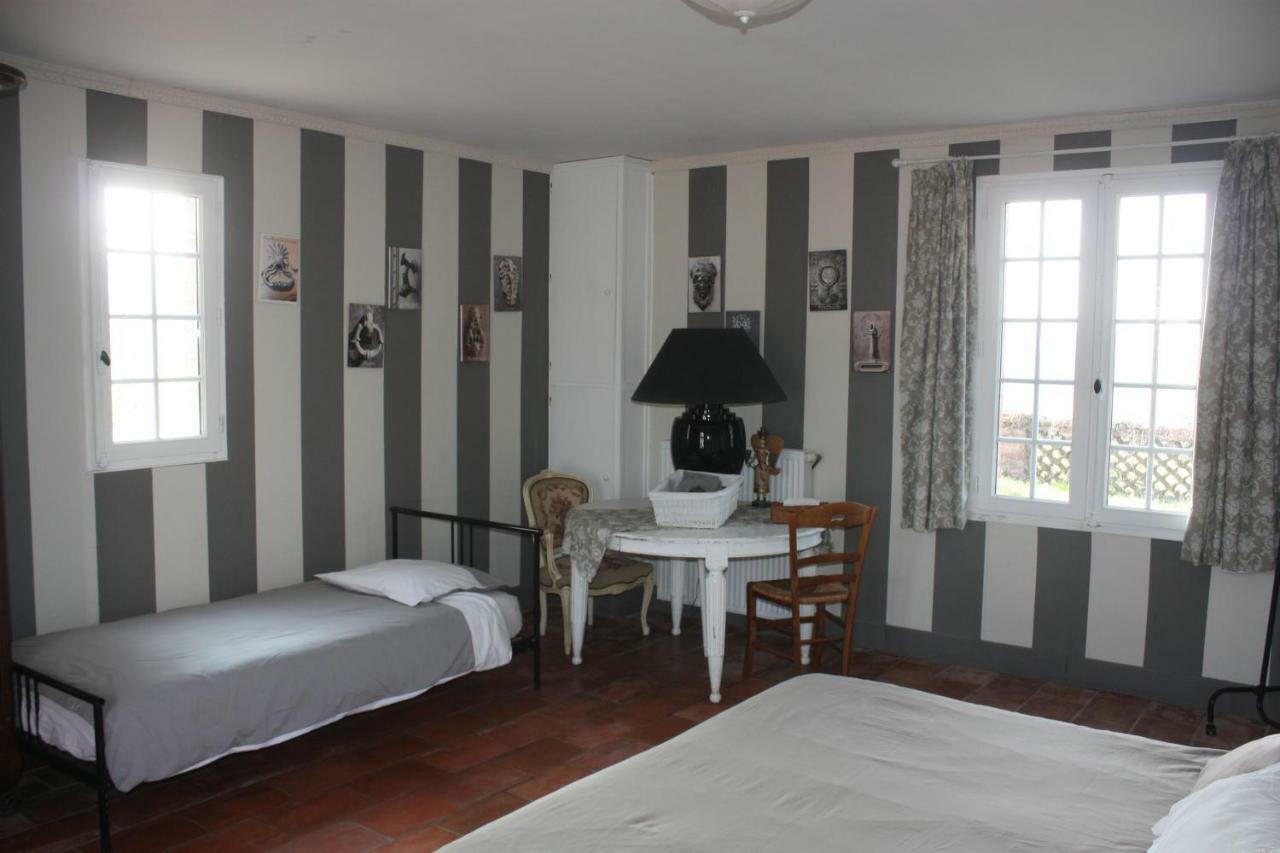 Presbytere De Jonquiere Bed & Breakfast Lavaur  Bagian luar foto