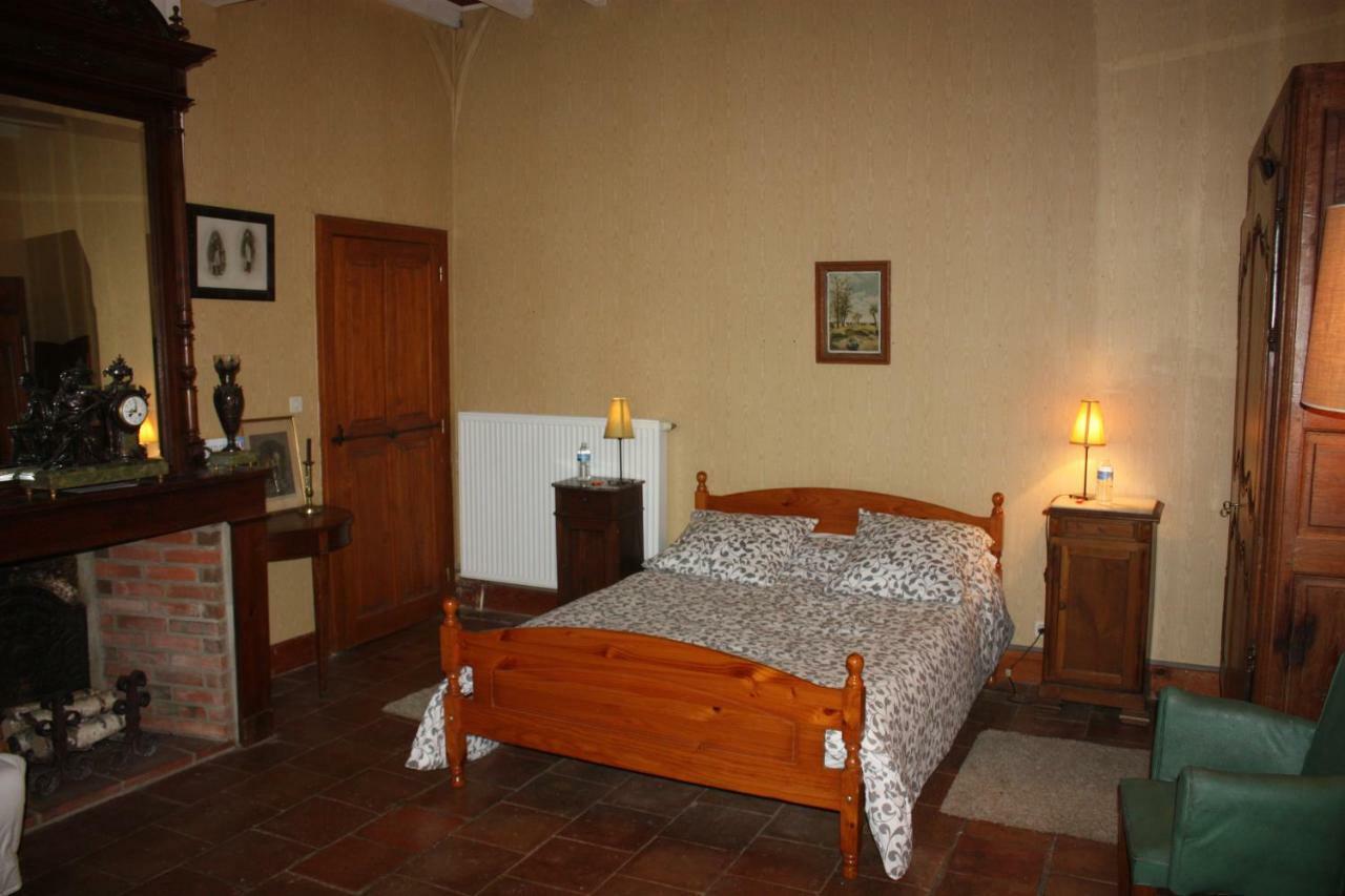 Presbytere De Jonquiere Bed & Breakfast Lavaur  Bagian luar foto