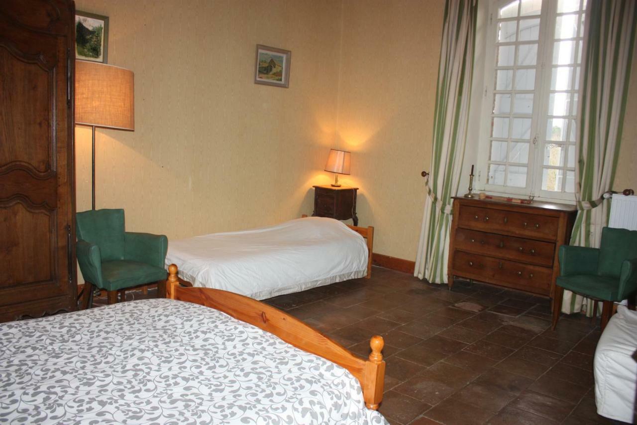 Presbytere De Jonquiere Bed & Breakfast Lavaur  Bagian luar foto